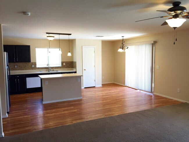 Building Photo - 21827 W Cocopah St