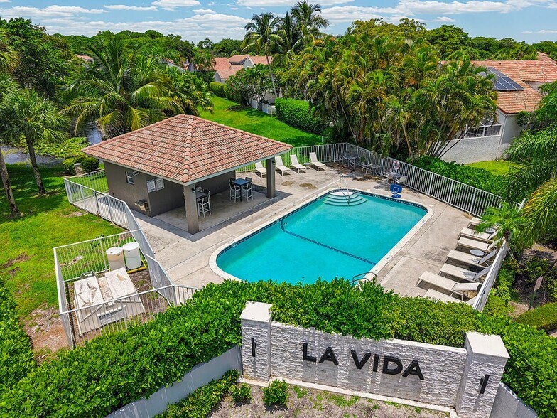 Building Photo - 6168 La Vida Ter
