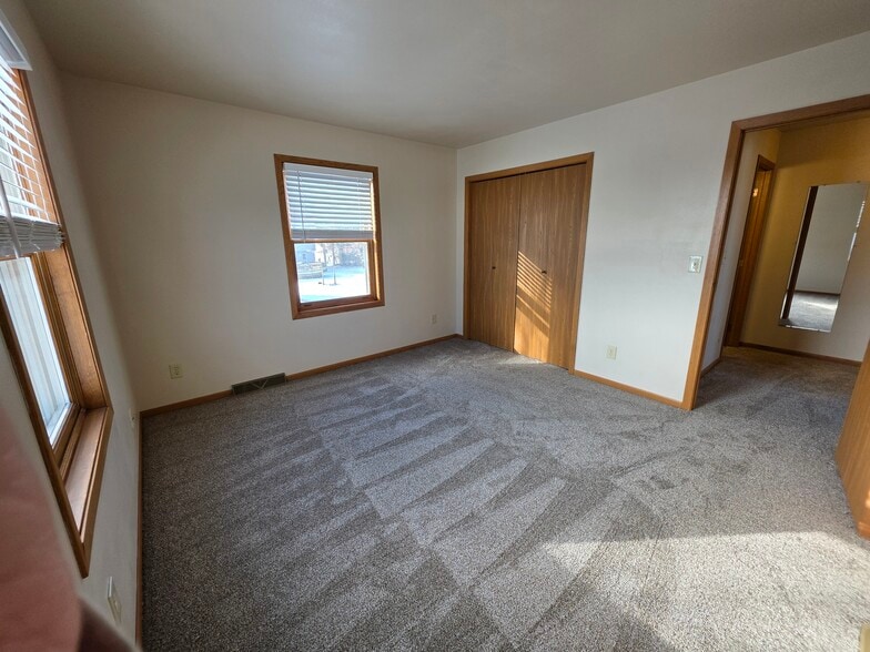 Bedroom 2 - 303 Thomas Dr