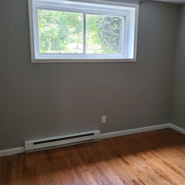 Building Photo - 191 Plains Rd