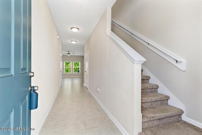 Building Photo - 230 Starnberg Ct