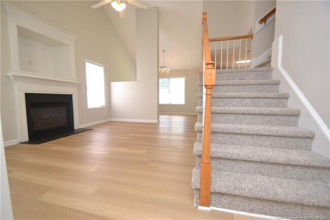 Building Photo - 1914 Sterling Hill Dr