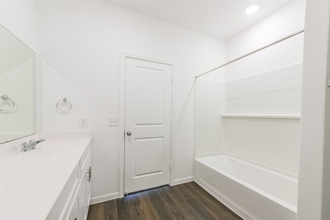 Building Photo - 14483 Cedar Ledge Ln