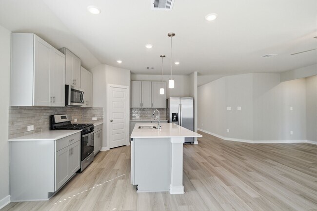 Building Photo - 2606 Good Morrow Dr