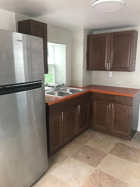 Kitchen - 1028 Whitehead St