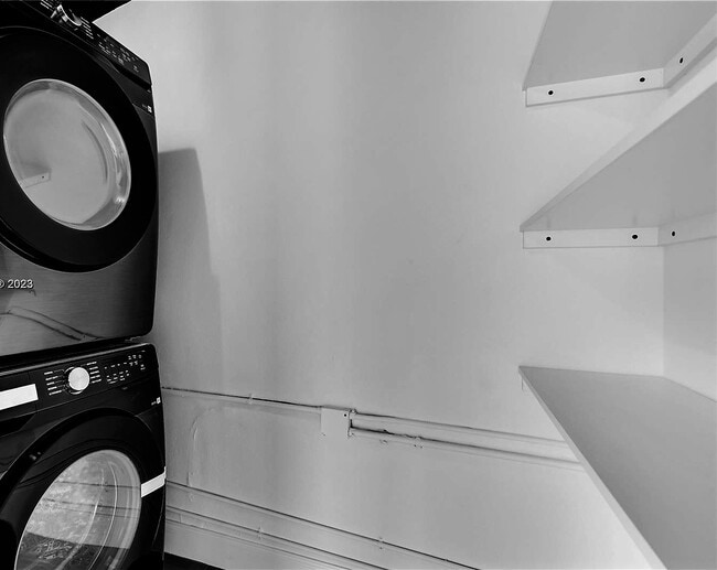 Building Photo - 3762 SW 27th Ln