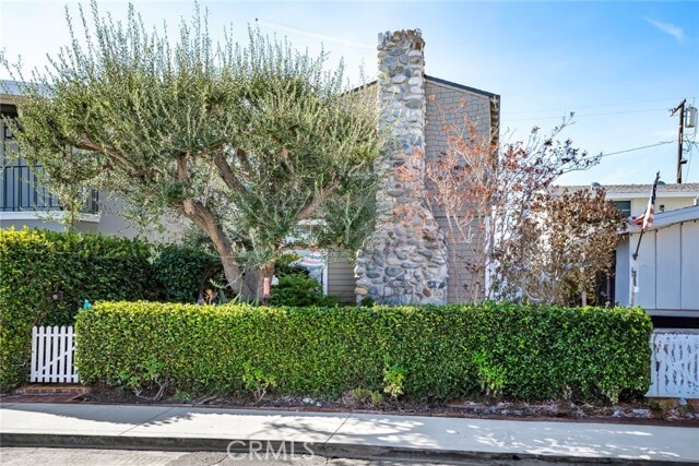 Building Photo - 209 Ruby Ave