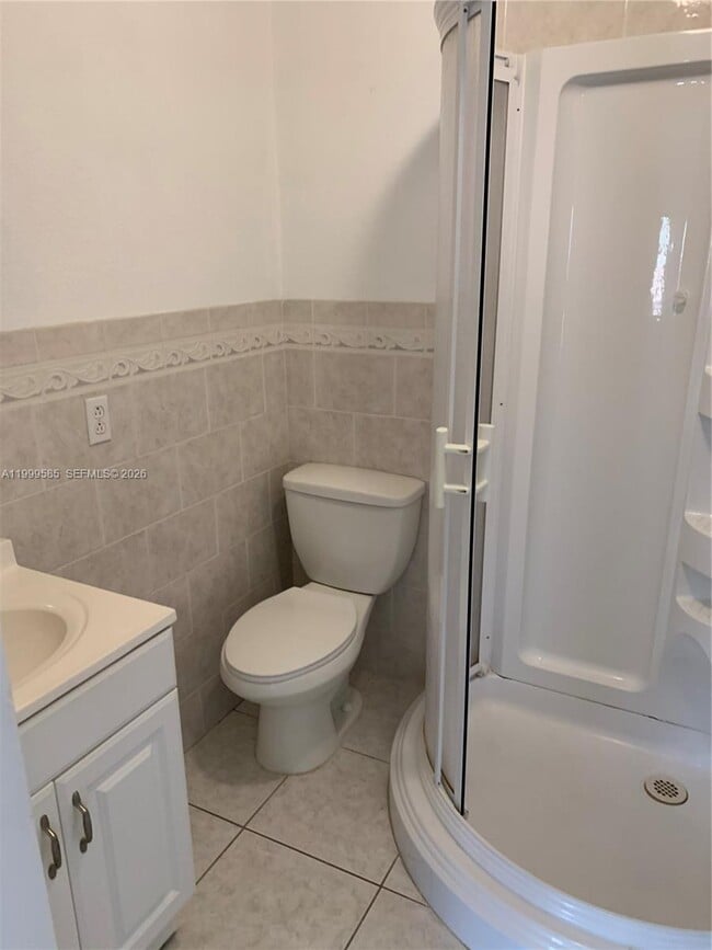 Building Photo - 3181 SW 84th Ct