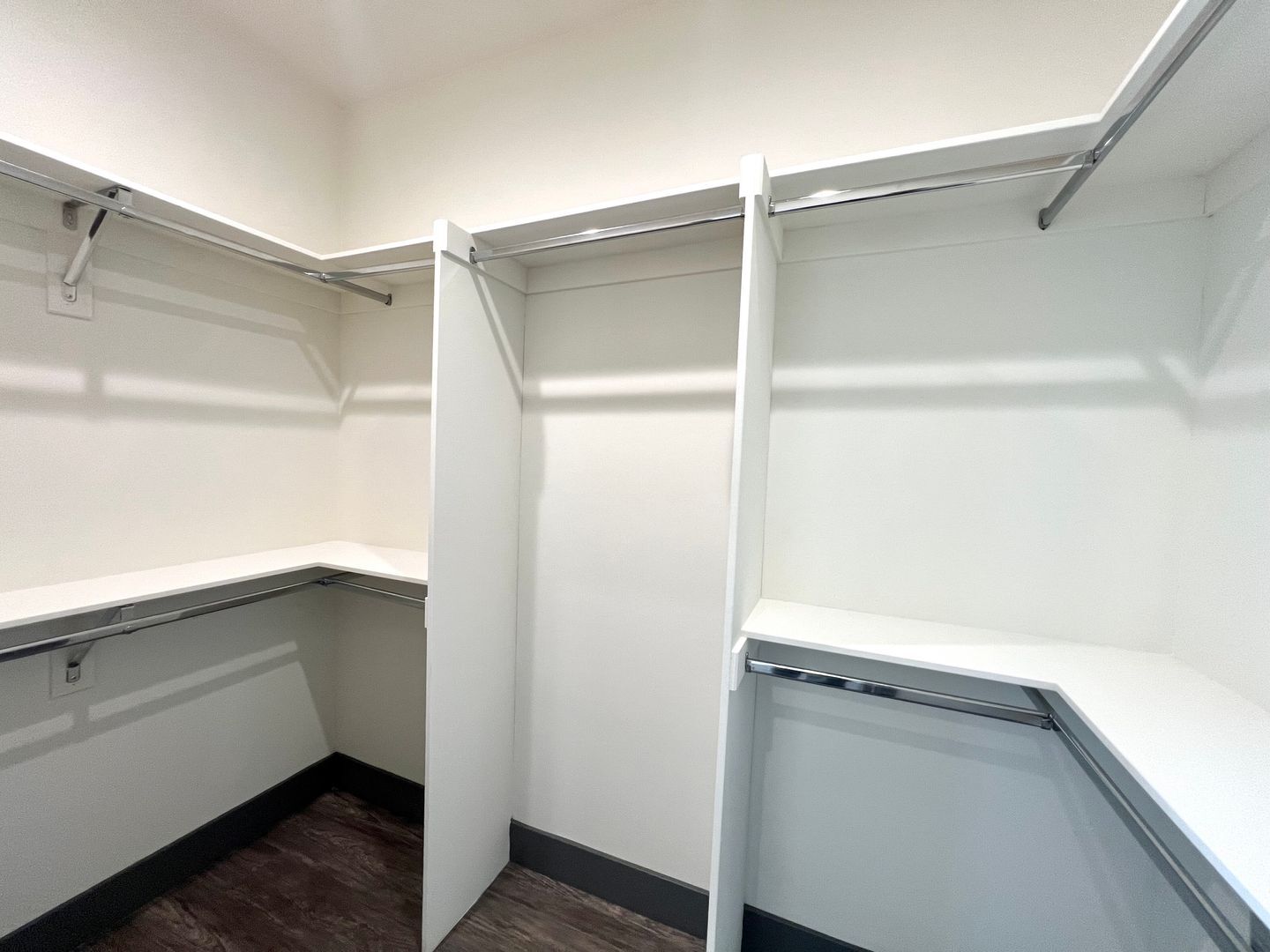 Building Photo - 6437 W 86th Pl