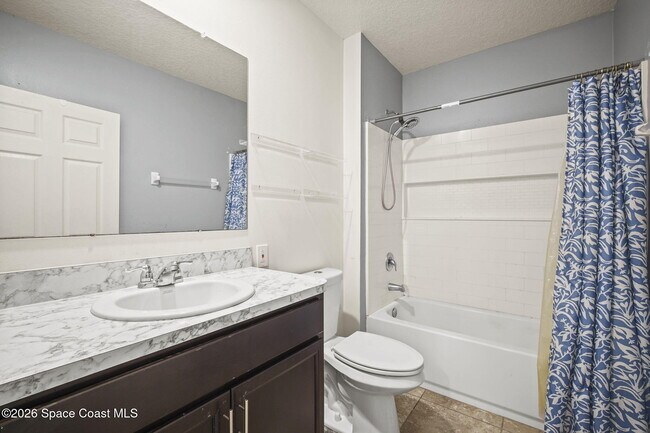 Building Photo - 548 Coyote Dr