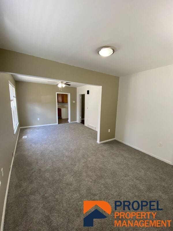 Building Photo - 157 E Bennett Ave