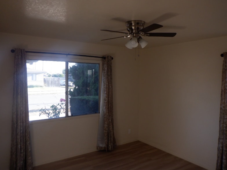 Building Photo - 8853 Stardust Ln