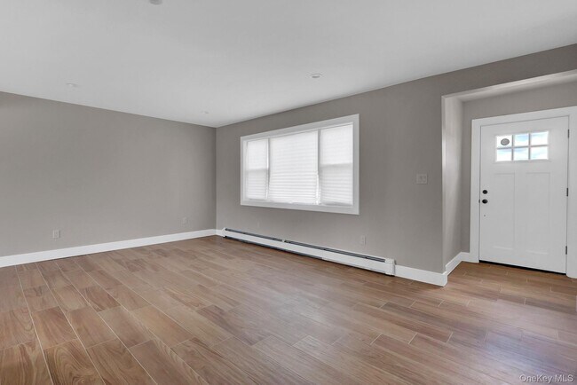 Building Photo - 295 Bergen Ave
