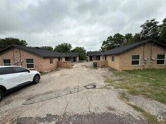 Building Photo - 1118 Hazelton St