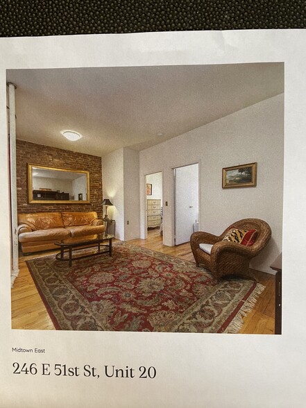 Building Photo - 246 E 51st St