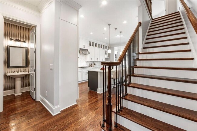 Building Photo - 3611 Habersham Rd NW