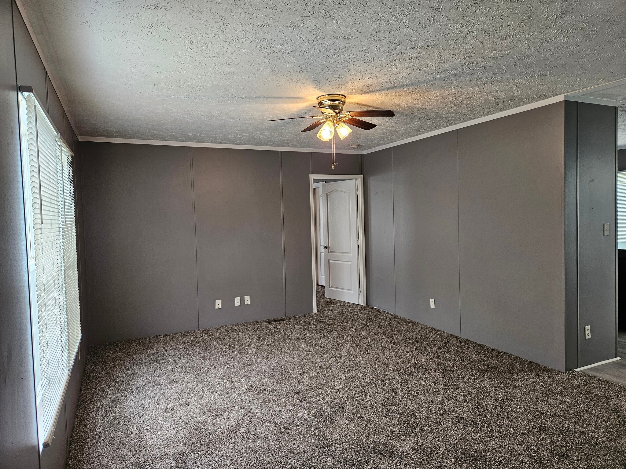 Building Photo - 94 Lynnwood Cir