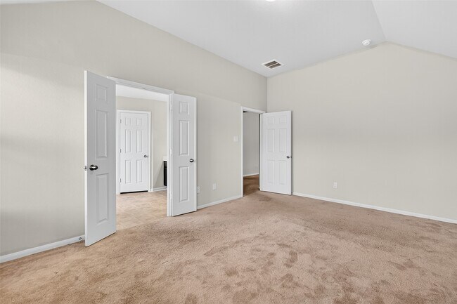 Building Photo - 923 Steel Blue Dr