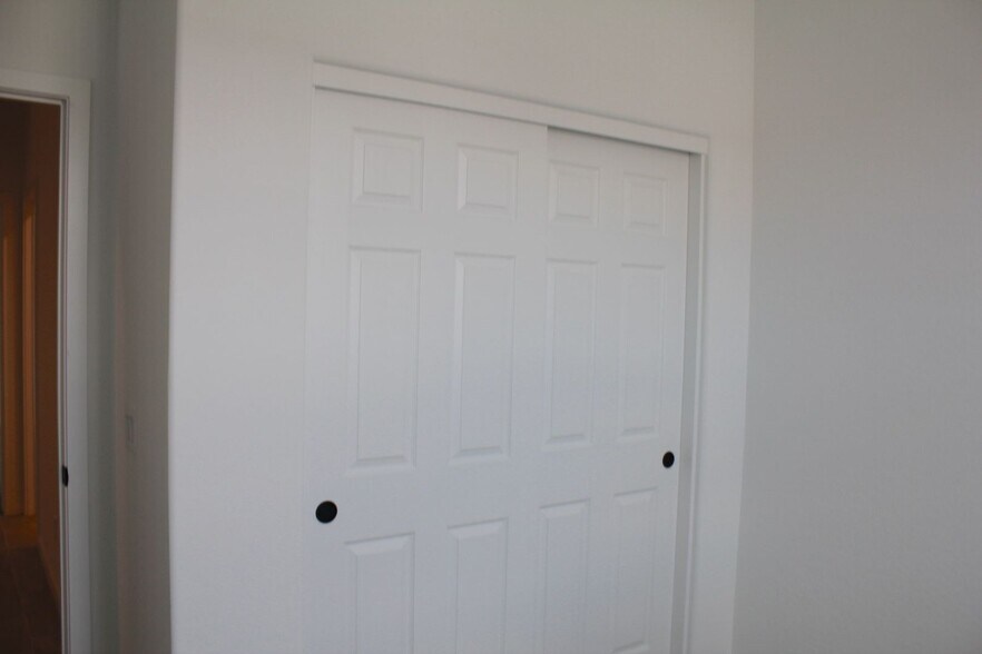 Building Photo - 12549 W Luxton Ln