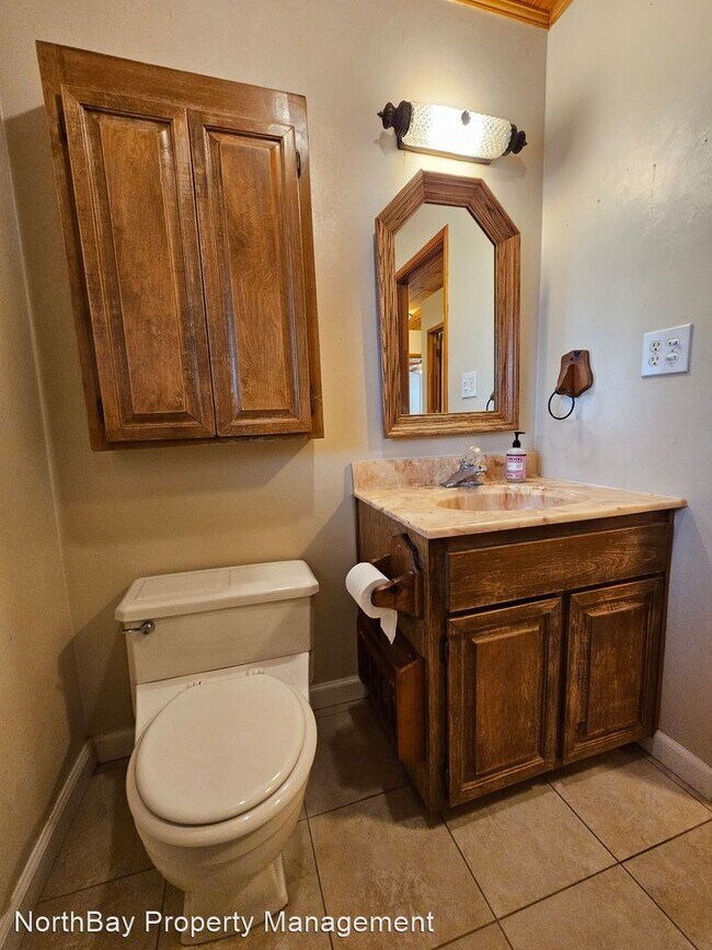 Building Photo - 3 br, 2 bath House - 19352 Deer Hill Rd