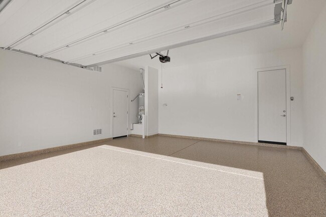 Building Photo - 3130 E Flintlock Dr