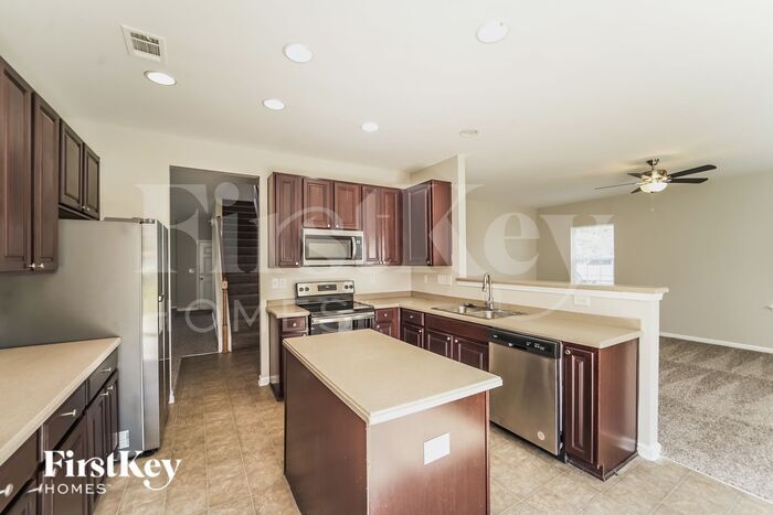 Building Photo - 10503 Atkins Ridge Dr