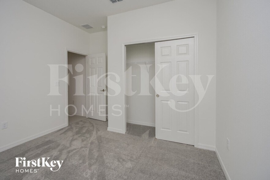 Building Photo - 129 Windsor Reserve Dr