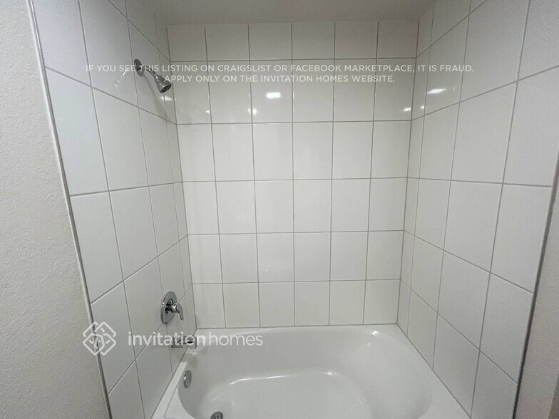 Building Photo - 623 NW 3rd Terrace