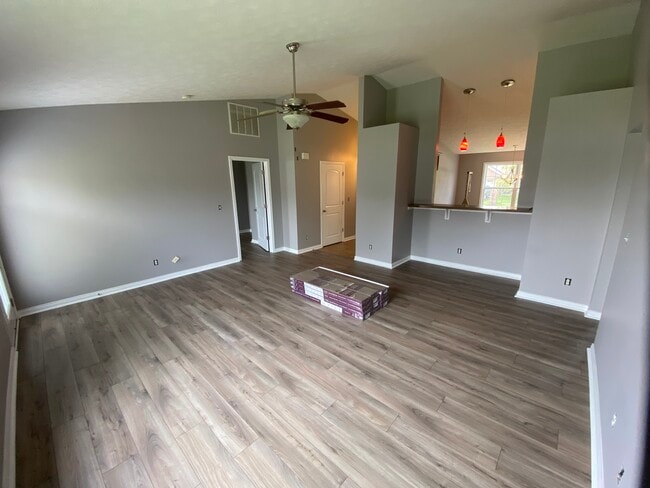 Building Photo - 4821 Wembley Way