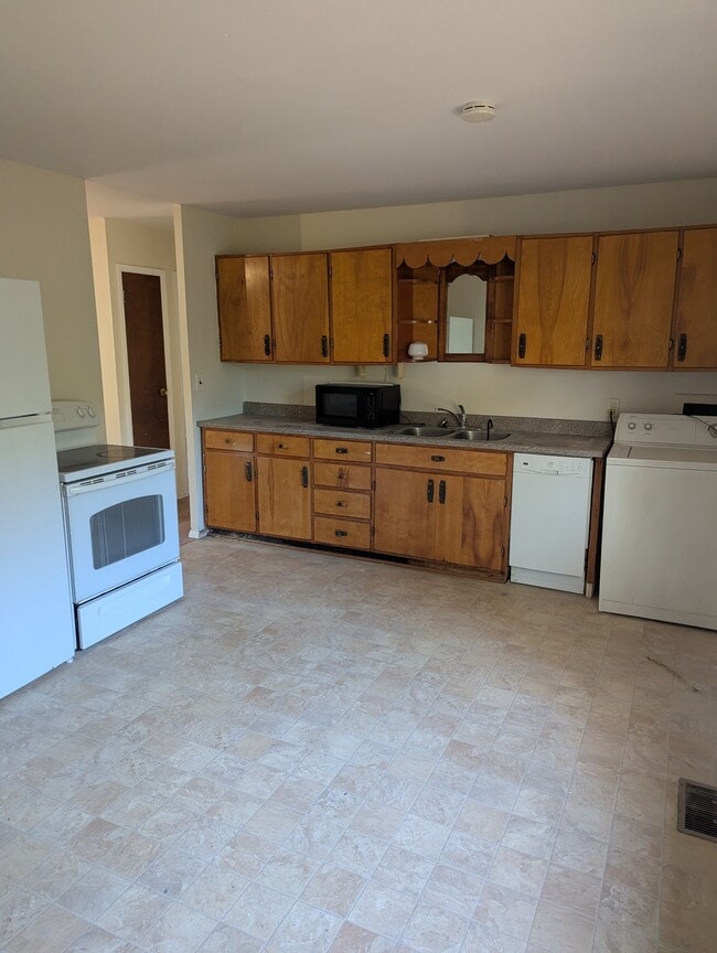 Building Photo - 910 S Duncan Rd