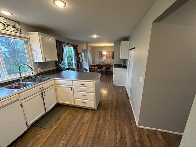 Building Photo - Brownspoint Rental!