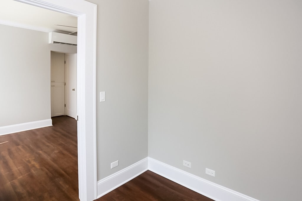 Building Photo - 817 W Lakeside Pl