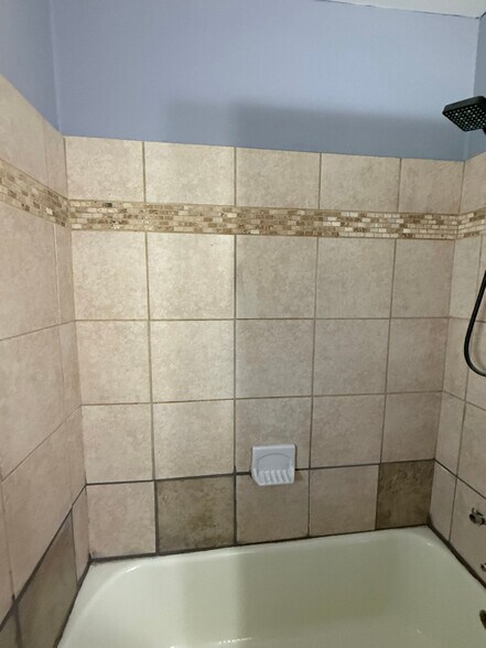 Building Photo - 6503 Vandalia Ave