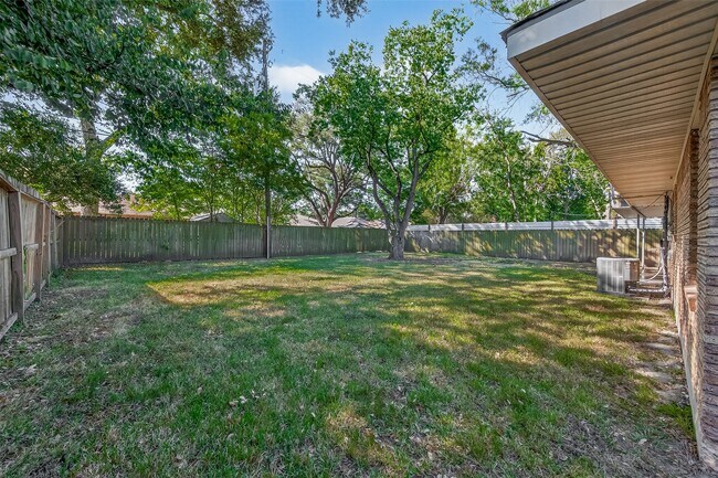 Building Photo - 4045 Osby Dr