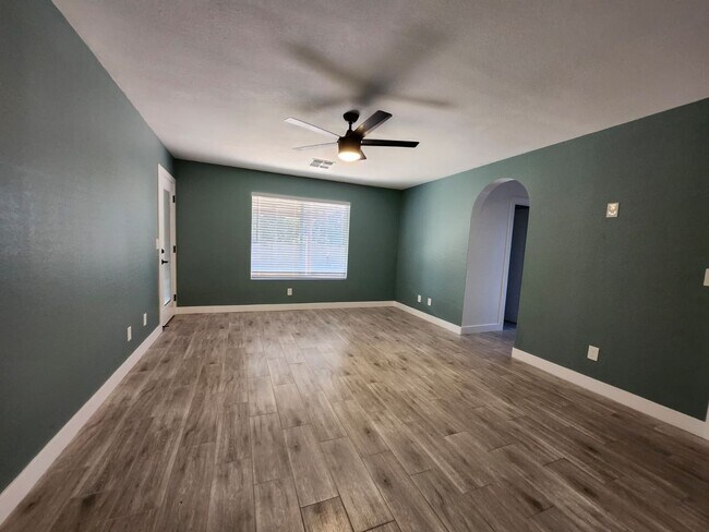 Building Photo - Charming Chandler Home in Quiet Cul-de-Sac — Huge Lot & 3 Bedrooms!