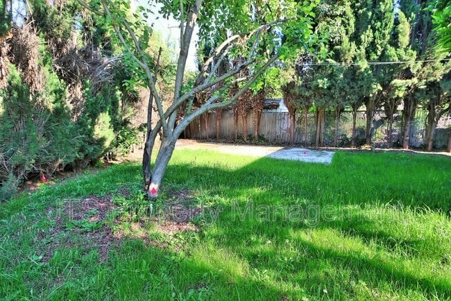 Building Photo - 3160 Watt Ave