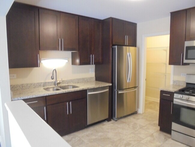 Building Photo - 1534 Springview Ct
