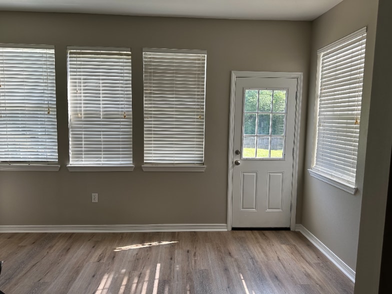 Building Photo - 316 Peoria Blvd