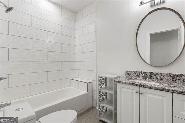 Building Photo - 954 Byron Dr SW