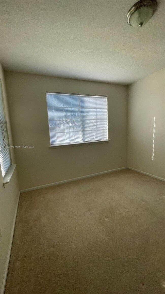 Building Photo - 9887 Baywinds Blvd