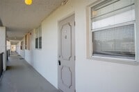 Building Photo - 9230 Lagoon Pl