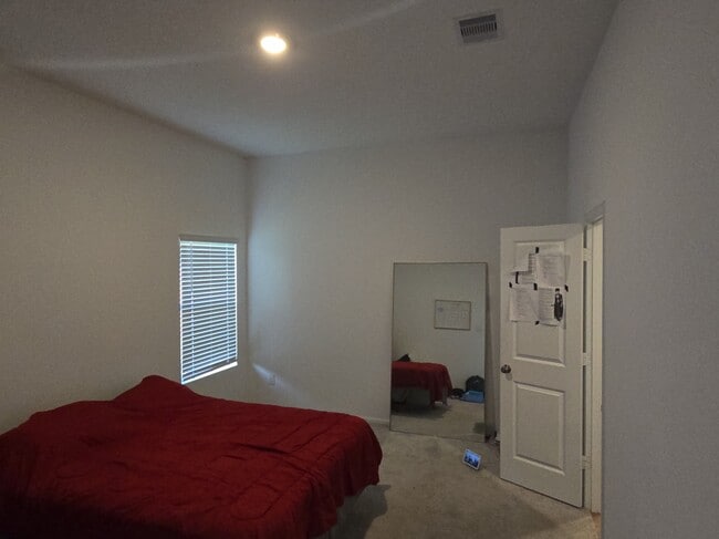 Building Photo - 27002 River Birch Ridge Dr