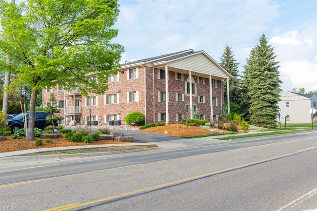 Building Photo - 787 Burcham Dr