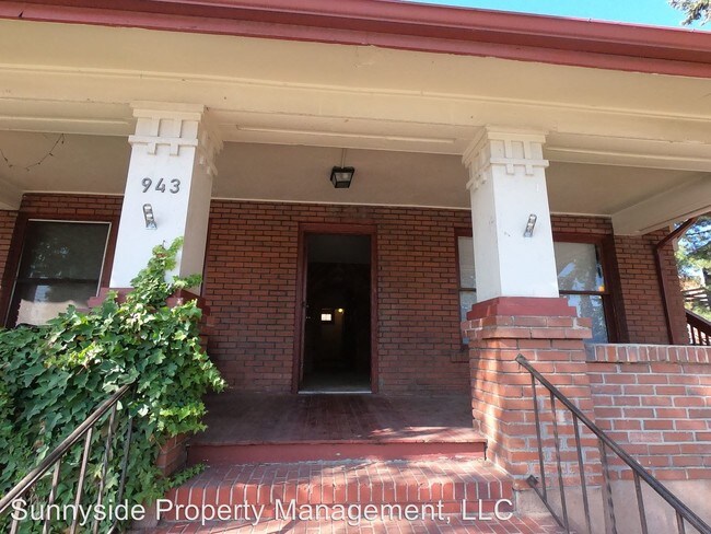 Building Photo - 943 Broadway