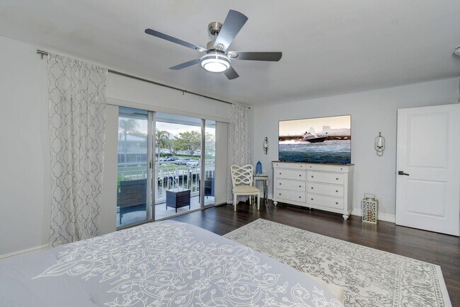 Building Photo - 68 Yacht Club Dr