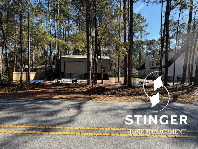 Building Photo - 30 Wade Hampton Dr