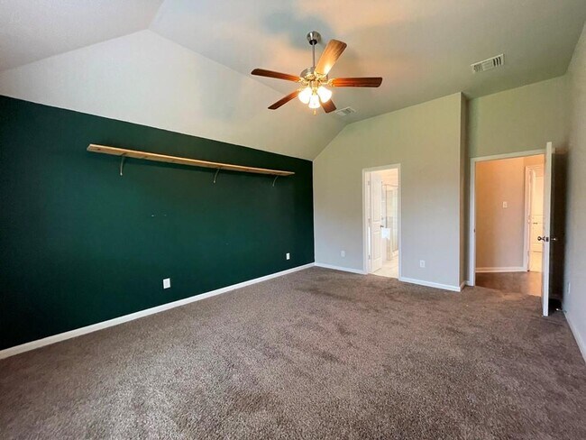 Building Photo - 8113 Northgate Lp