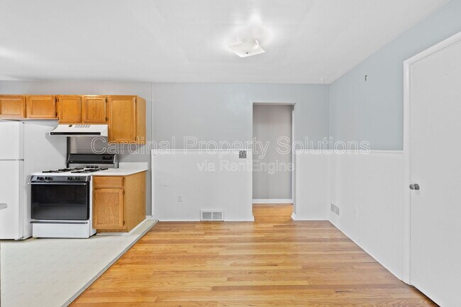 Building Photo - 5520 Bosworth Pl