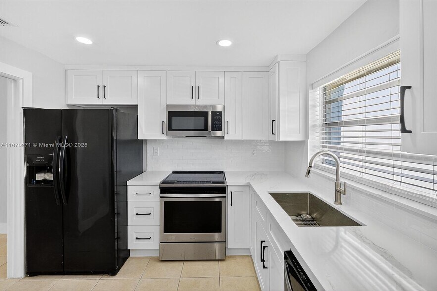 Building Photo - 10366 SW 208th Ln