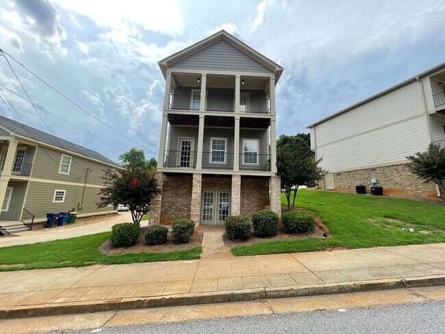 Primary Photo - PRE-LEASING FOR AUGUST 2026!